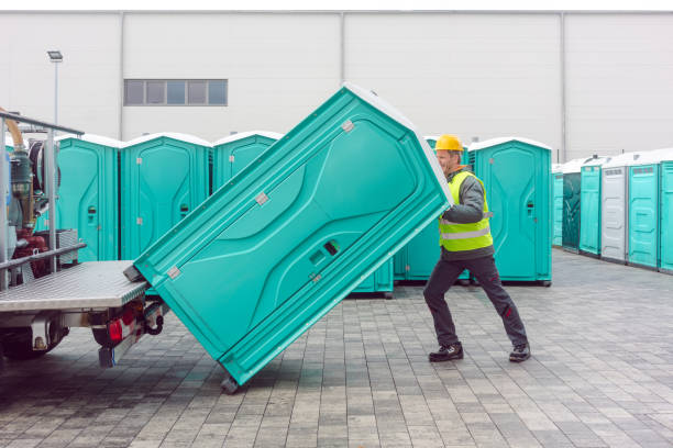 Porta potty delivery and setup in Ravenna, NE